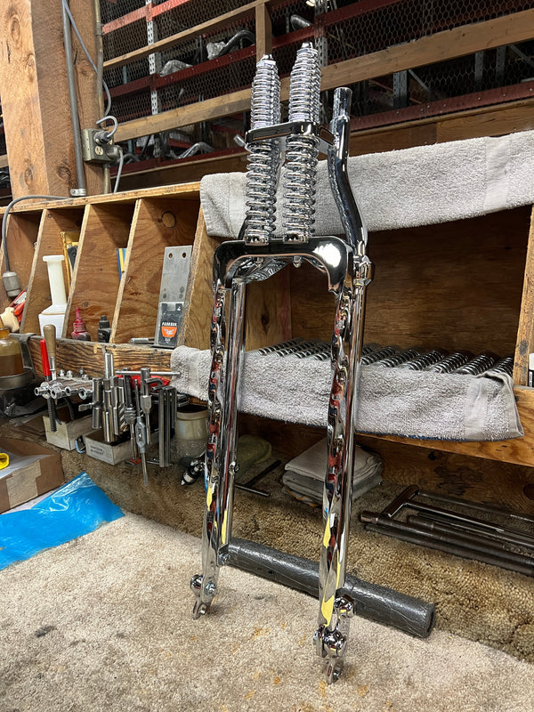 R181-6 Springer with Twisted metal front legs - Paughco, Inc